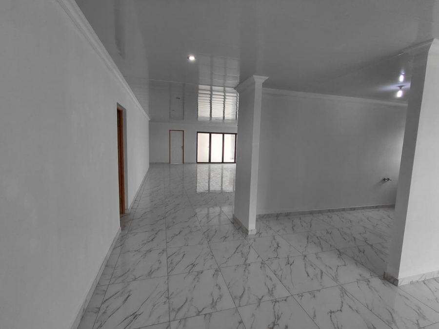 3 Bedroom Property for Sale in Paradise Beach Eastern Cape